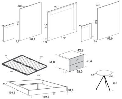 Doppelbett mit Kopfteil und Nachttischen